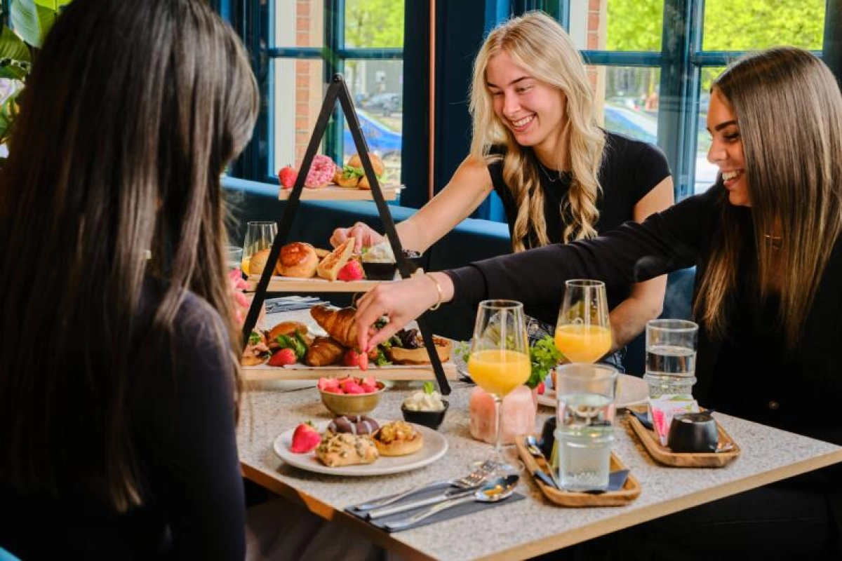 Friends & Family Brunch Easter edition!